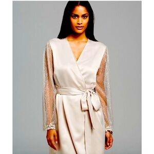 Flora Nikrooz NWT Showstopper Charmeuse Cover-up Robe